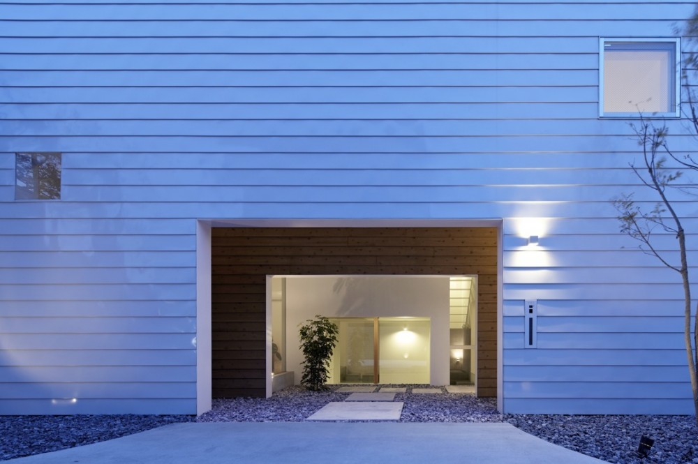 House in Shimoda-Chou / EANA