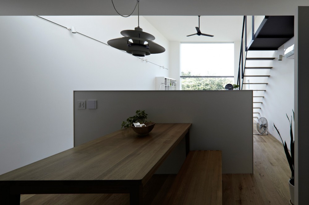 House in Hiyoshi / EANA