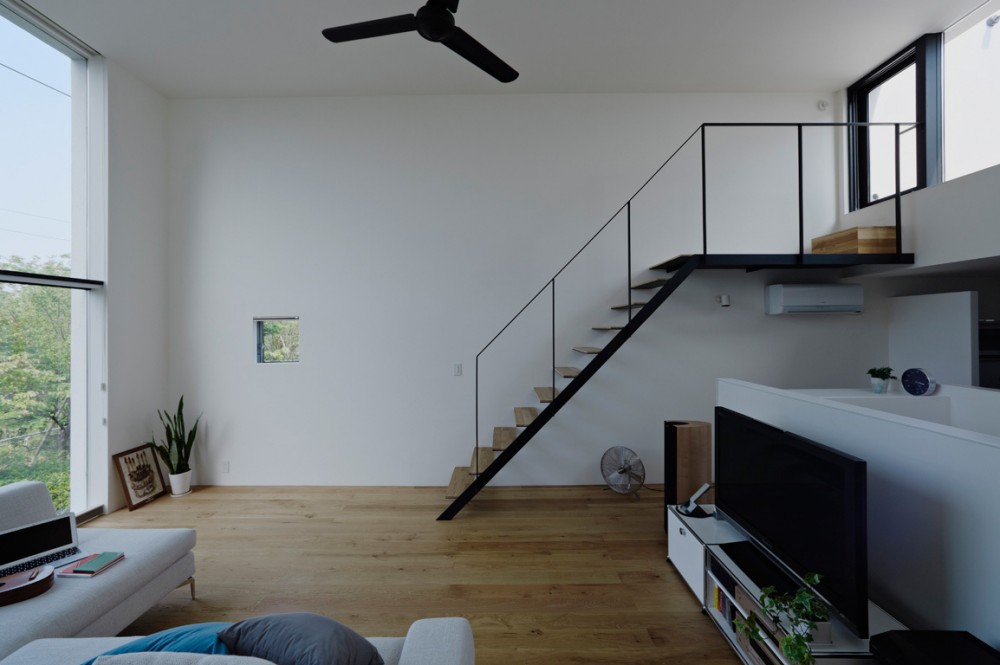 House in Hiyoshi / EANA