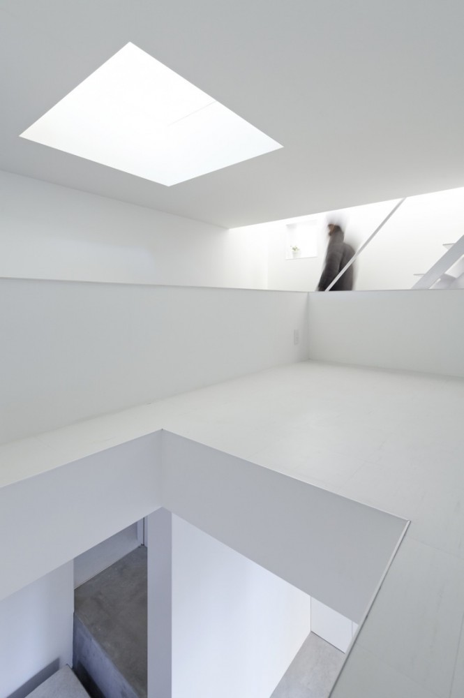 House in Shimoda-Chou / EANA