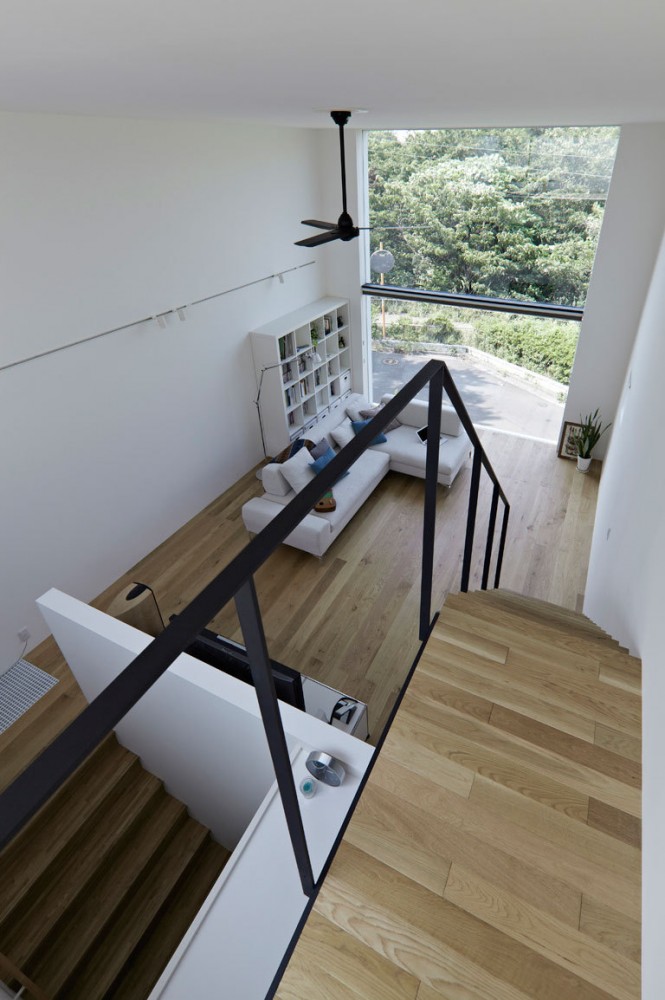 House in Hiyoshi / EANA
