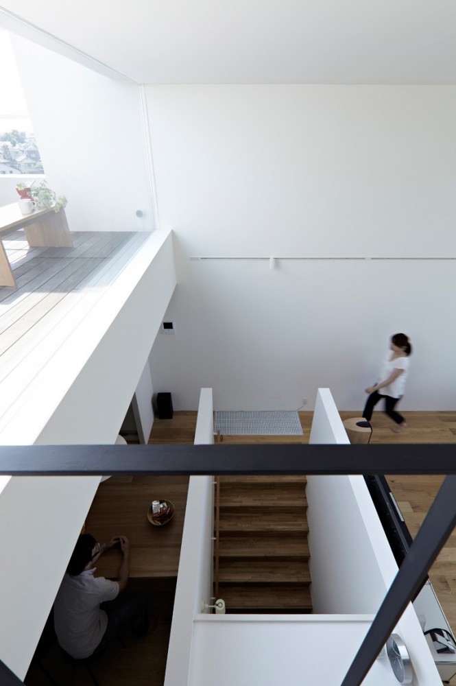 House in Hiyoshi / EANA