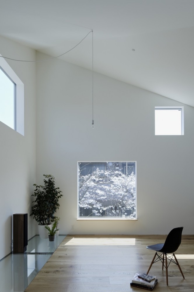 House in Shimoda-Chou / EANA