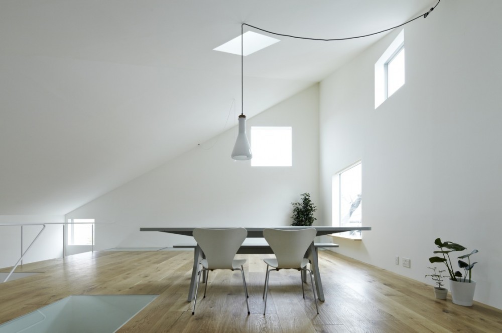 House in Shimoda-Chou / EANA