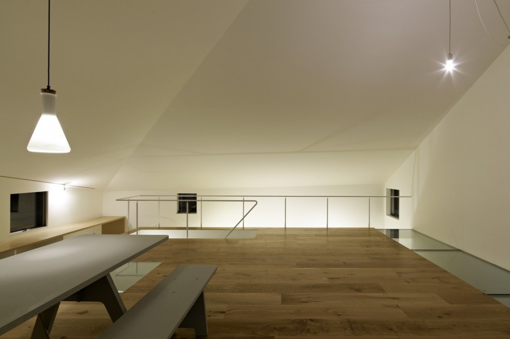 House in Shimoda-Chou / EANA