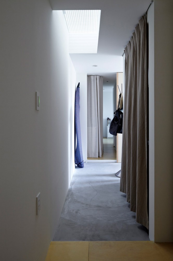 House in Hiyoshi / EANA
