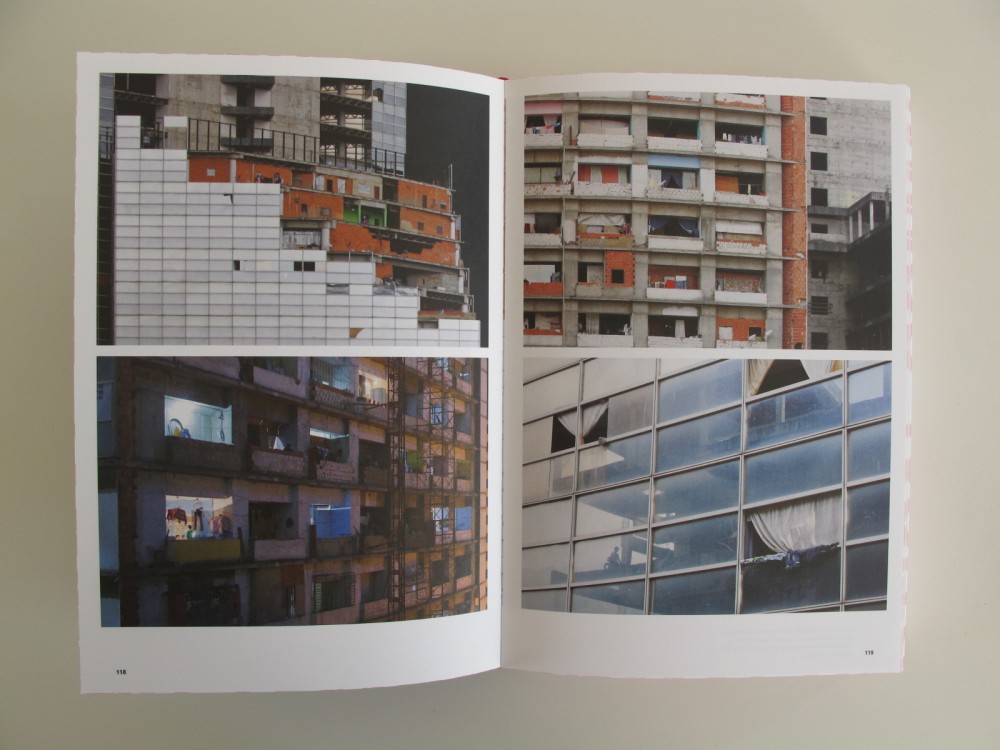 Torre David: Informal Vertical Communities / Urban-Think Tank & Iwan Baan