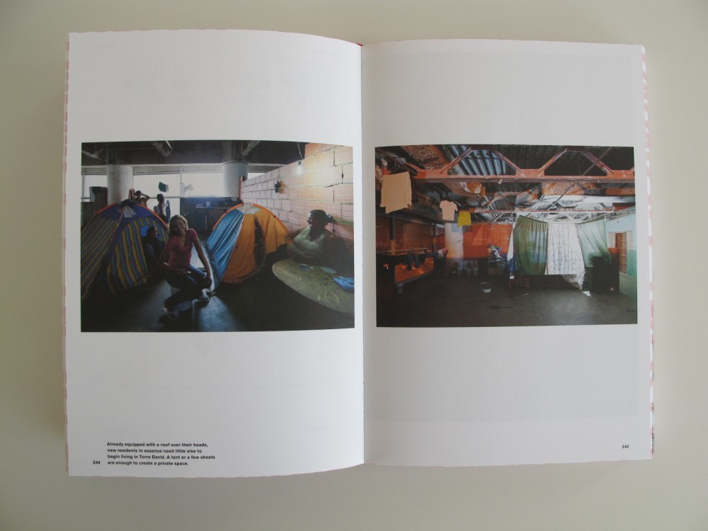 Torre David: Informal Vertical Communities / Urban-Think Tank & Iwan Baan