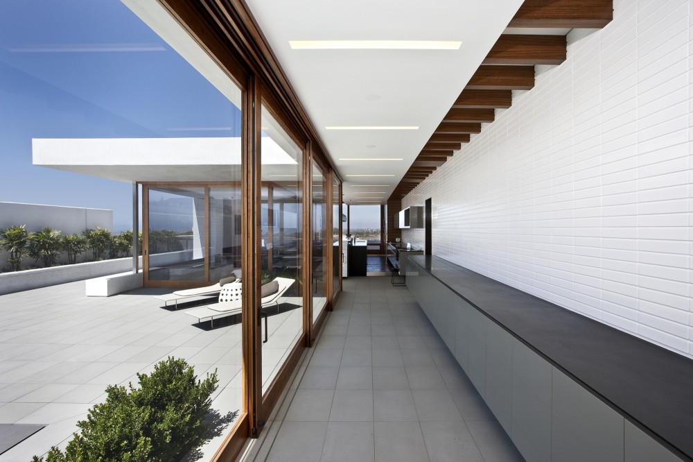 CORMAC Residence / Laidlaw Schultz Architects