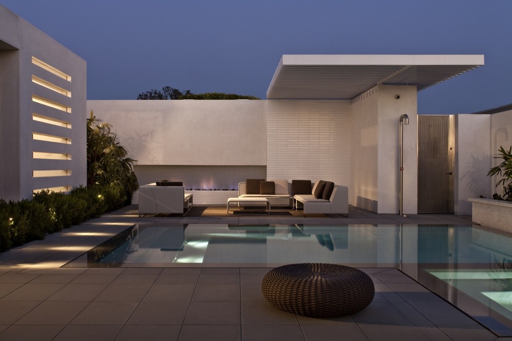 CORMAC Residence / Laidlaw Schultz Architects
