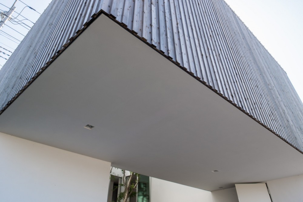 House that Opens up to its Inside / Florian Busch Architects