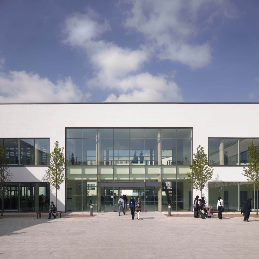Joseph Chamberlain Sixth Form College / Nicholas Hare Architects