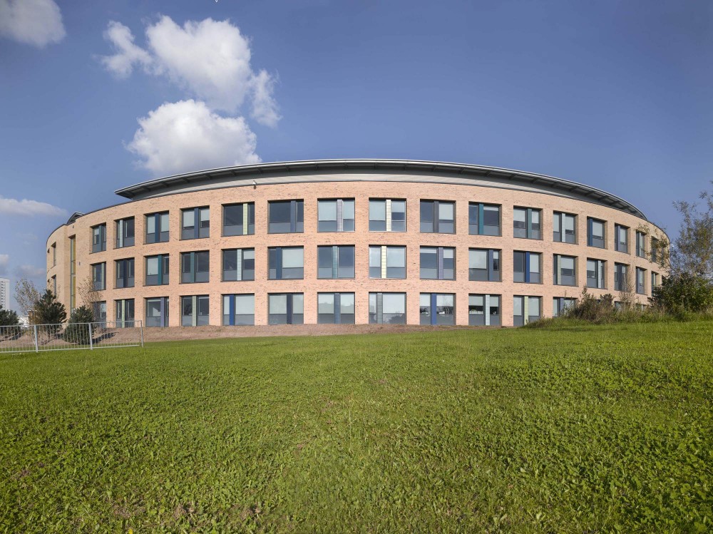 Joseph Chamberlain Sixth Form College / Nicholas Hare Architects
