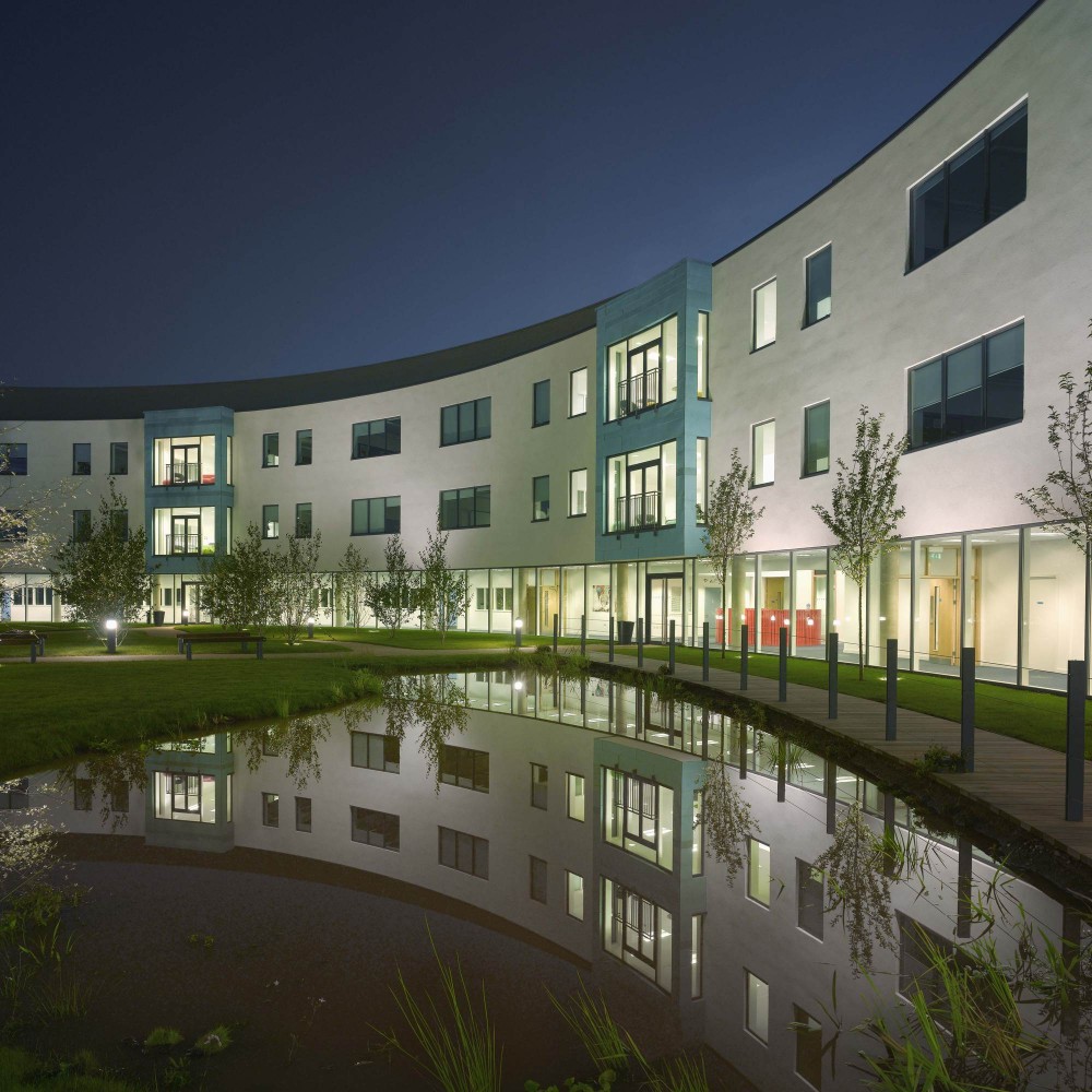Joseph Chamberlain Sixth Form College / Nicholas Hare Architects