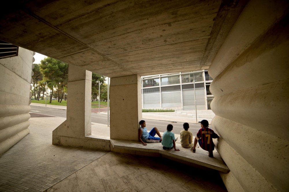 111 Building / Flores Prats