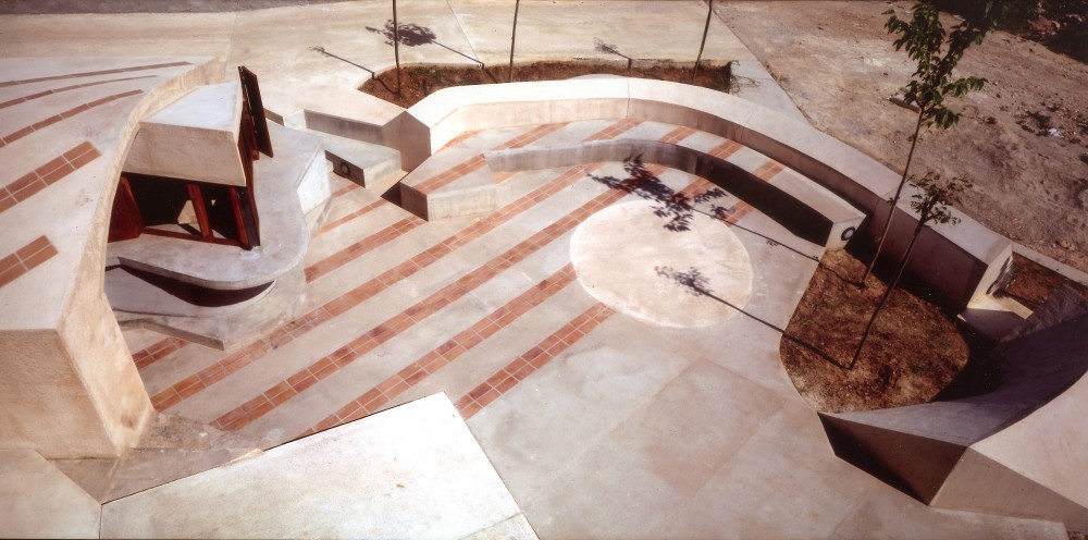 Flashback: Mills Museum / Flores Prats