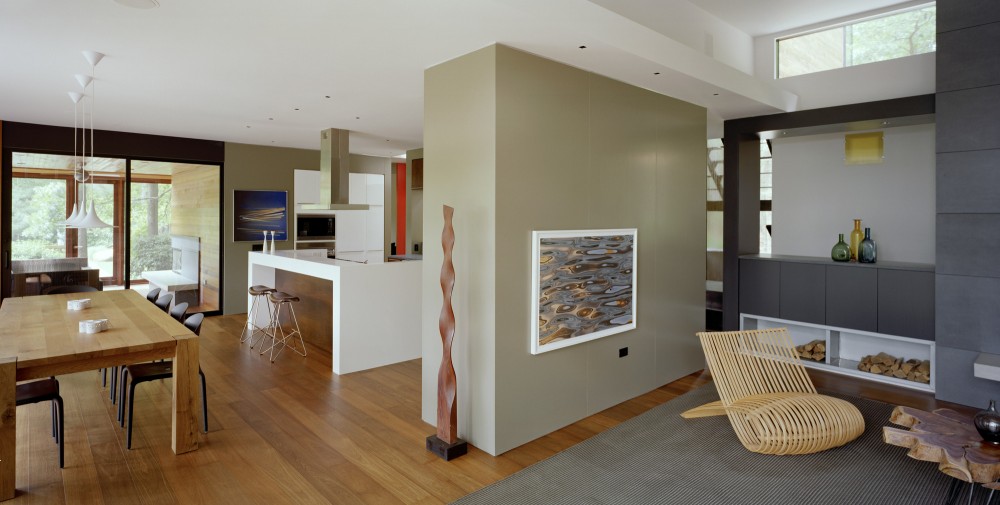Kettle Hole House / Robert Young
