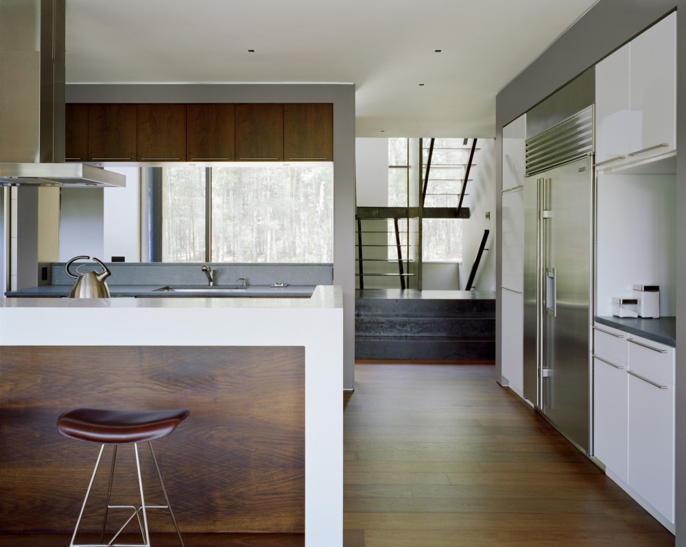 Kettle Hole House / Robert Young