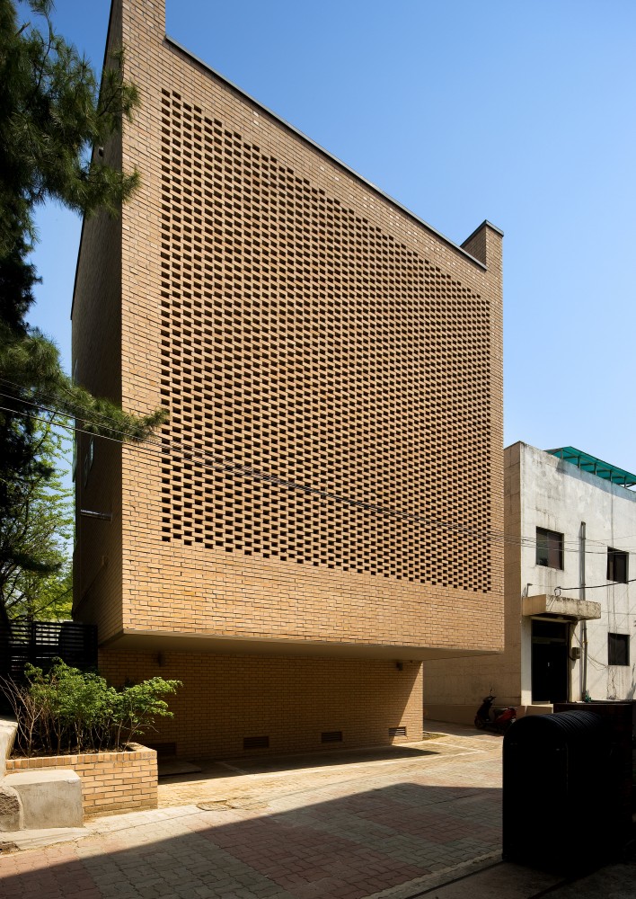 The West Village / Doojin Hwang Architects