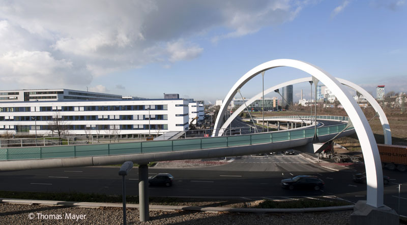 Ueberflieger Bridge / Agirbas & Wienstroer