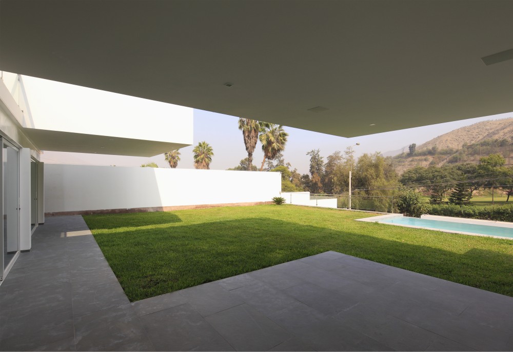 Golf House / Seinfeld Arquitectos