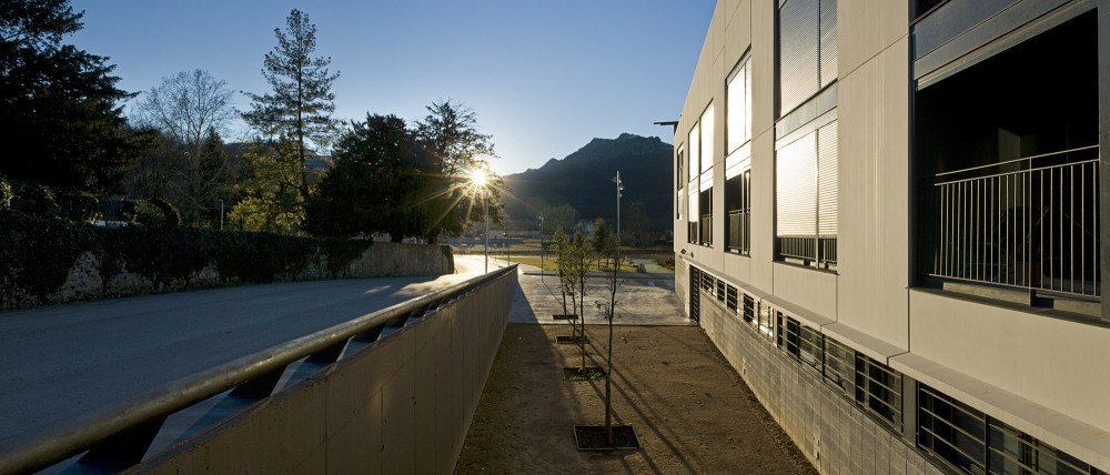 Buidling for 37 Apartments and a Primary Healthcare Centre in Les Preses / LEP Arquitectura + XCM Arquitectura