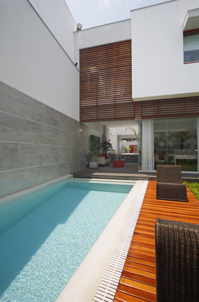 Street House / Seinfeld Arquitectos