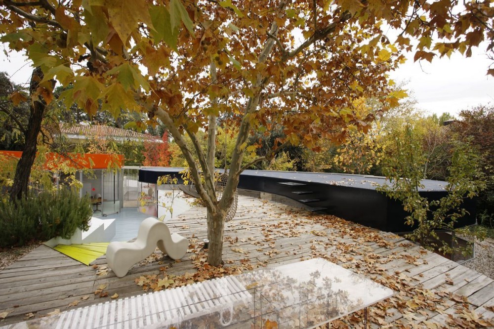 Silicon House / Selgas Cano