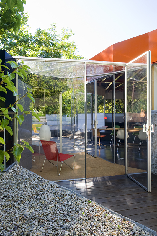 Silicon House / Selgas Cano