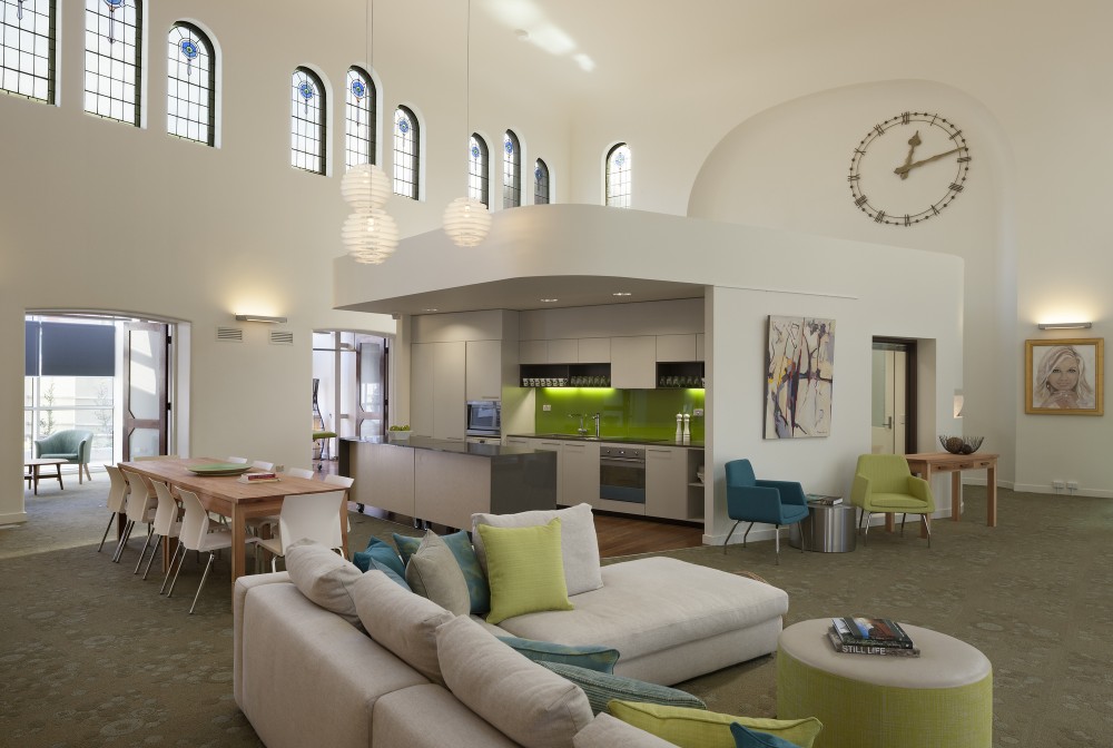 Olivia Newton-John Cancer and Wellness Centre / Jackson Architecture + McConnell Smith Johnson
