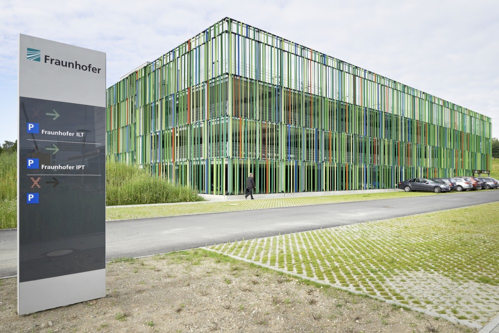 Multi-storey Car Park / JSWD Architekten