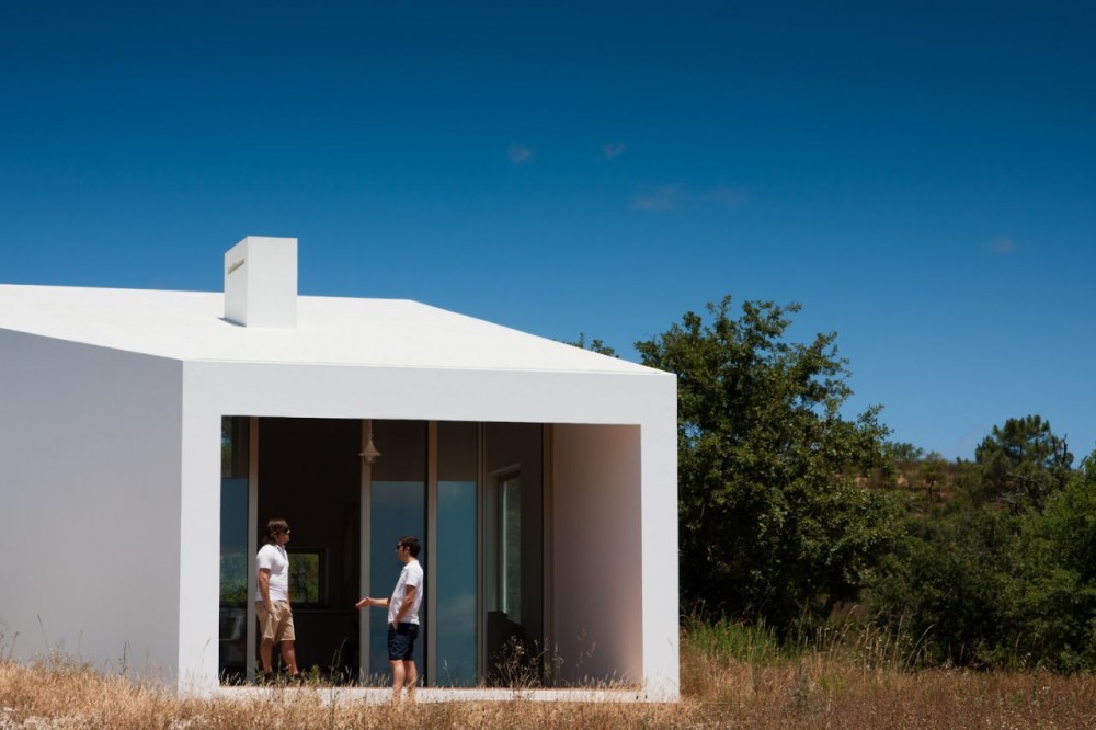 House in Odemira / Vitor Vilhena Architects