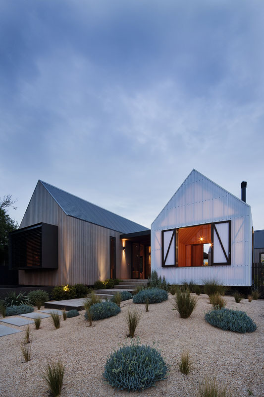 Seaview House / Jackson Clements Burrows Architects