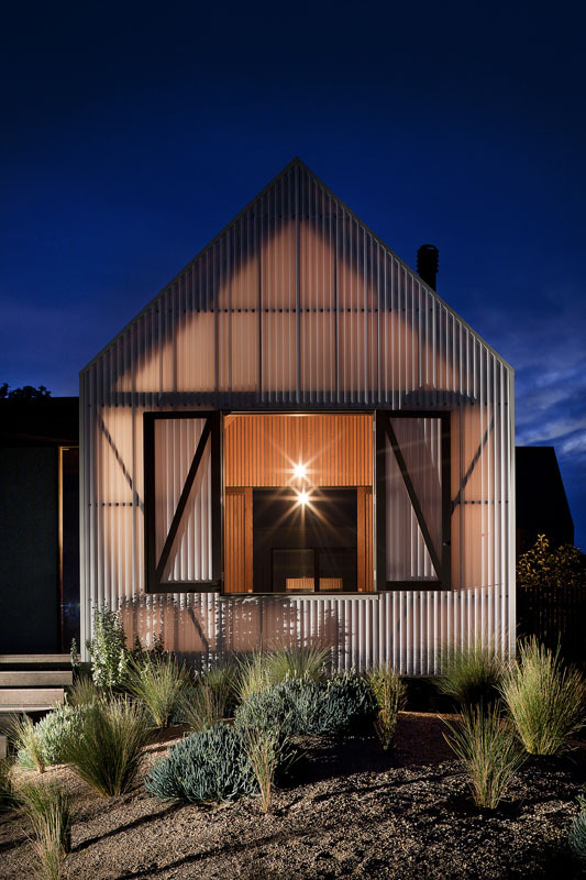 Seaview House / Jackson Clements Burrows Architects