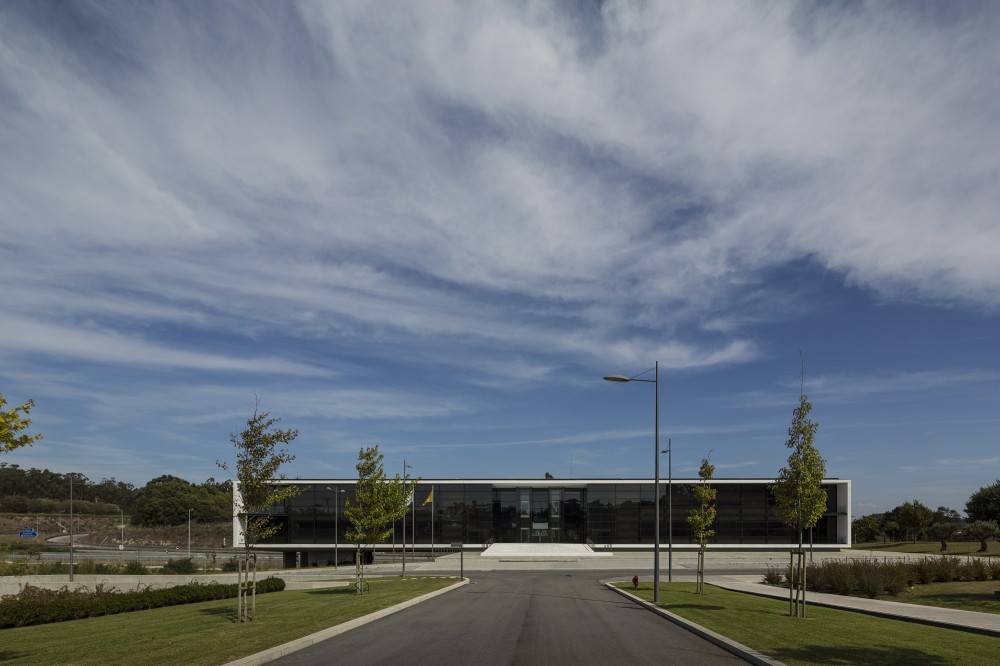 Agros Headquarters / Rocha Leite Arquitectos Associados