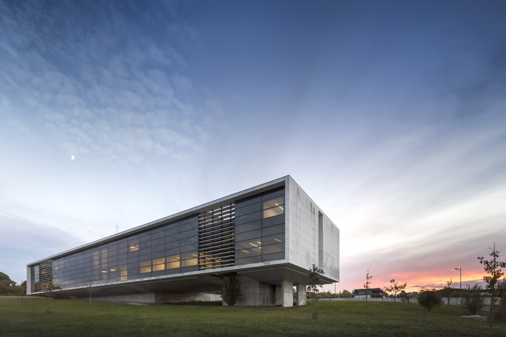 Agros Headquarters / Rocha Leite Arquitectos Associados