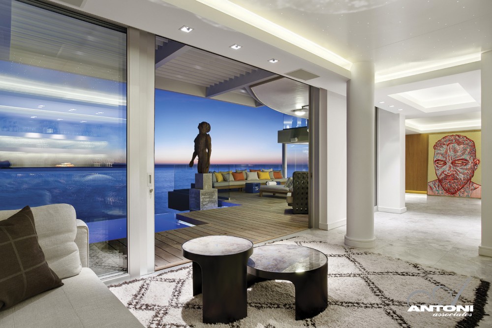 Clifton View 7 / Antoni Associates