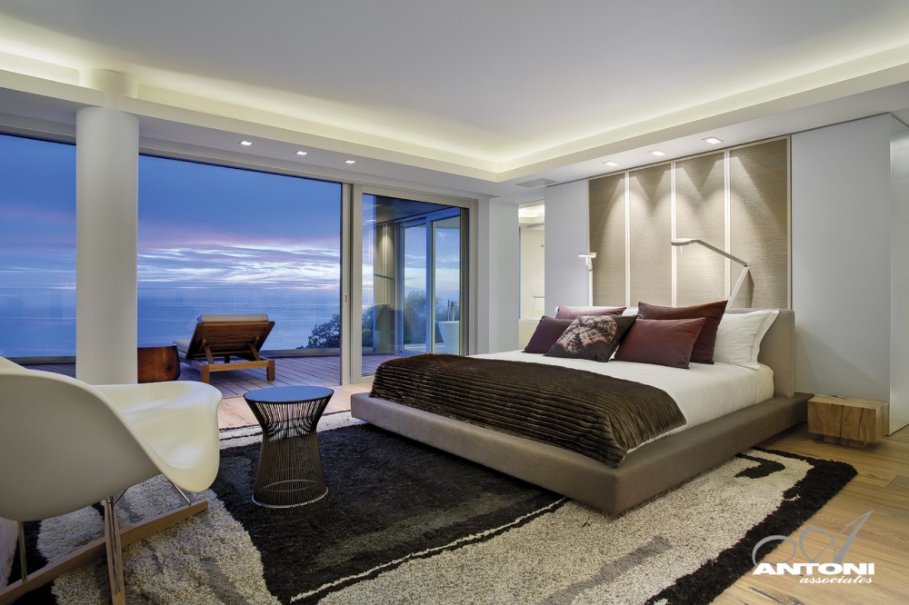 Clifton View 7 / Antoni Associates
