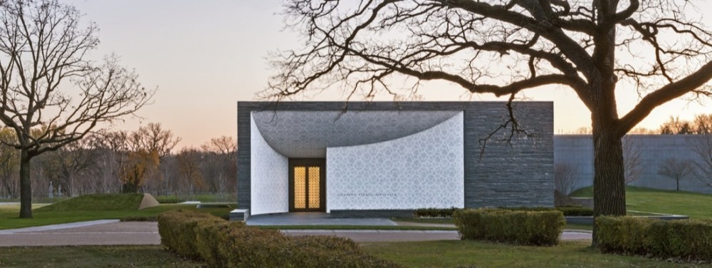 Lakewood Garden Mausoleum / HGA