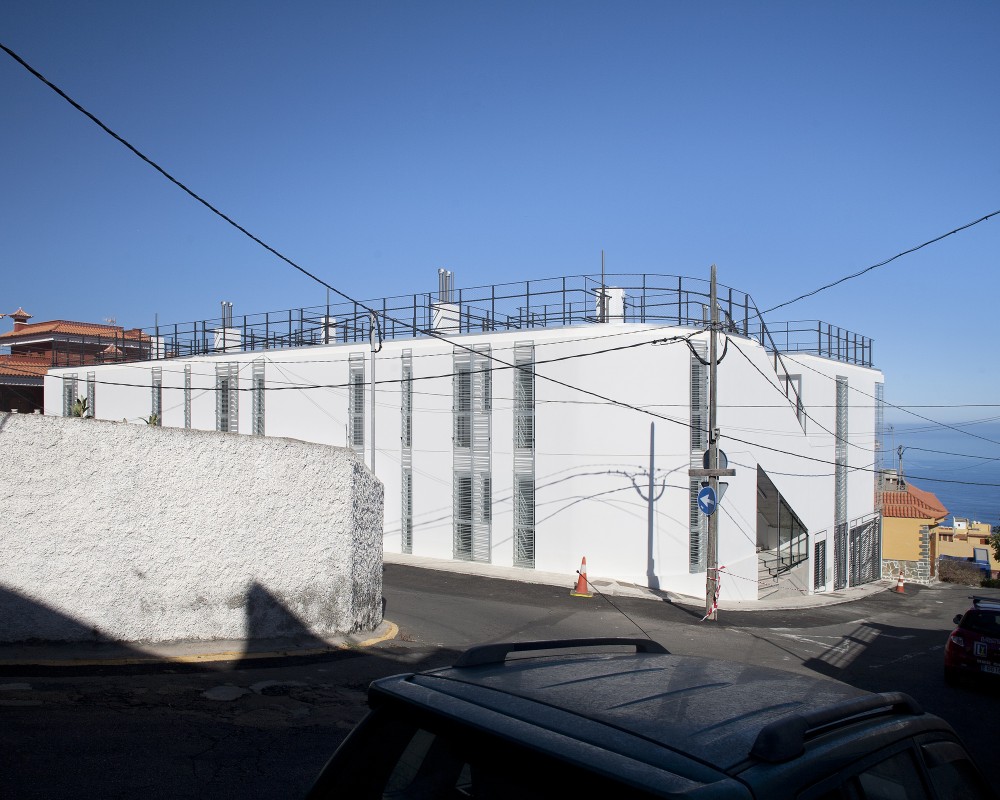 12 Houses in Icod / daolab