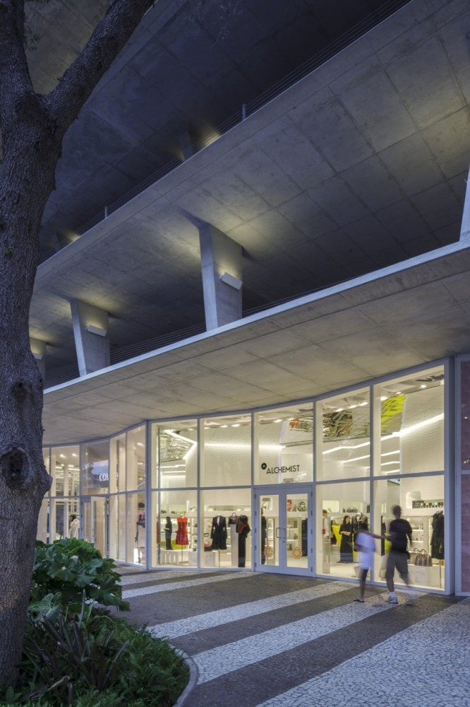 Alchemist Concept Store / Rene Gonzalez Architect