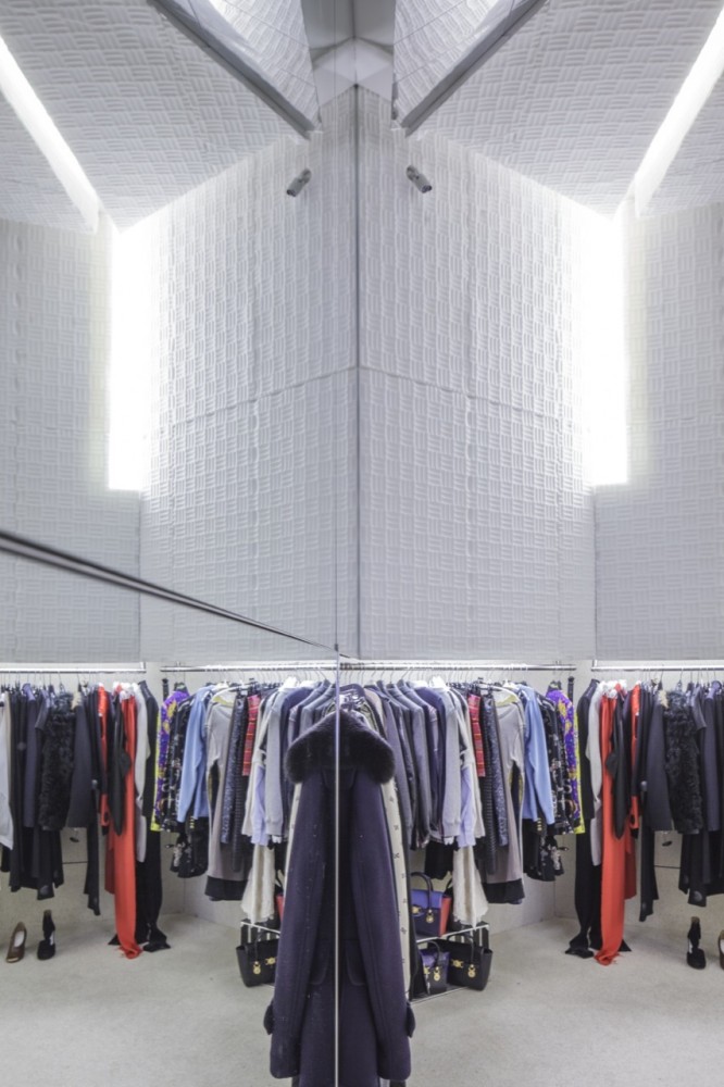 Alchemist Concept Store / Rene Gonzalez Architect
