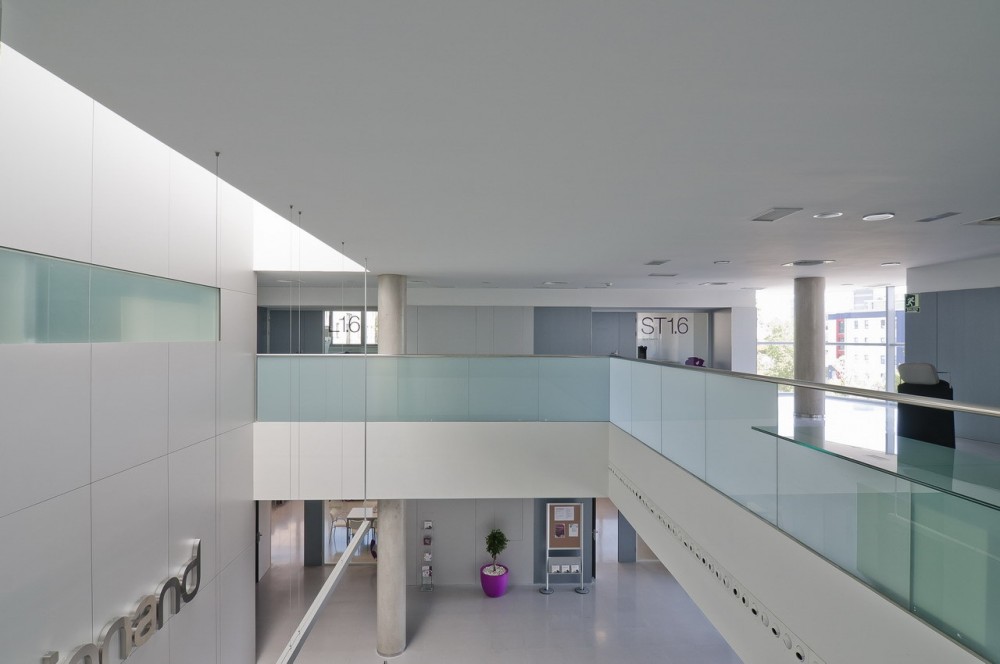 Bionand Building / Planho