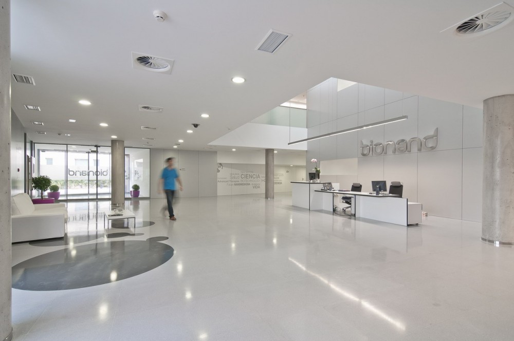 Bionand Building / Planho
