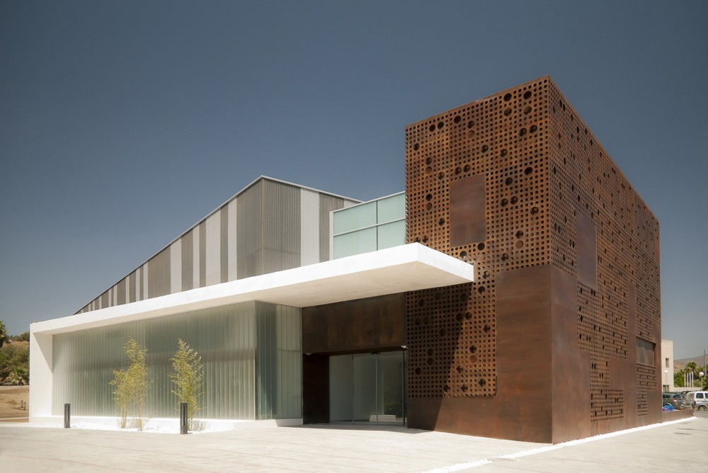 Bionand Building / Planho
