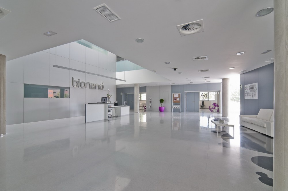 Bionand Building / Planho