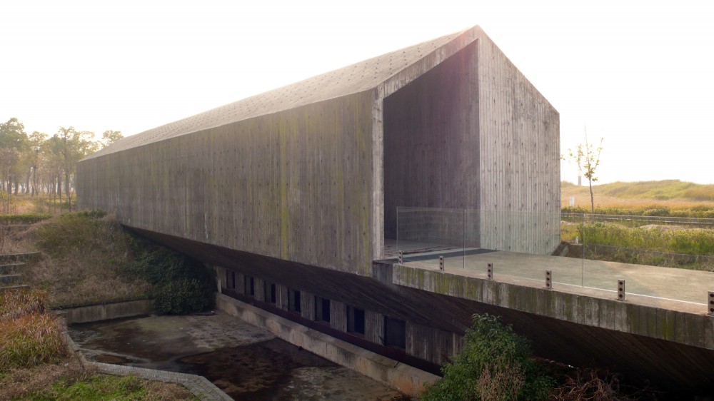 Ruins of an Alternate Future (Jinhua Architecture Park)