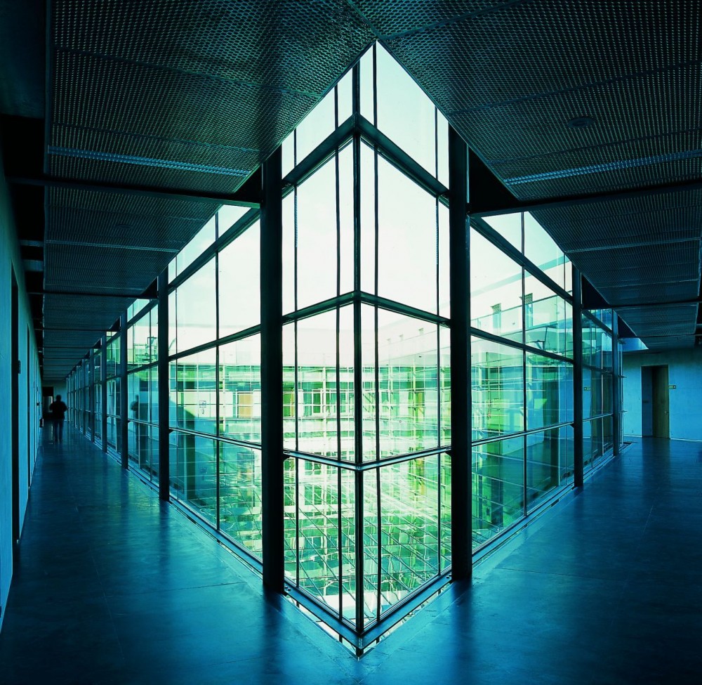Navarra Parliament / Otxotorena Arquitectos
