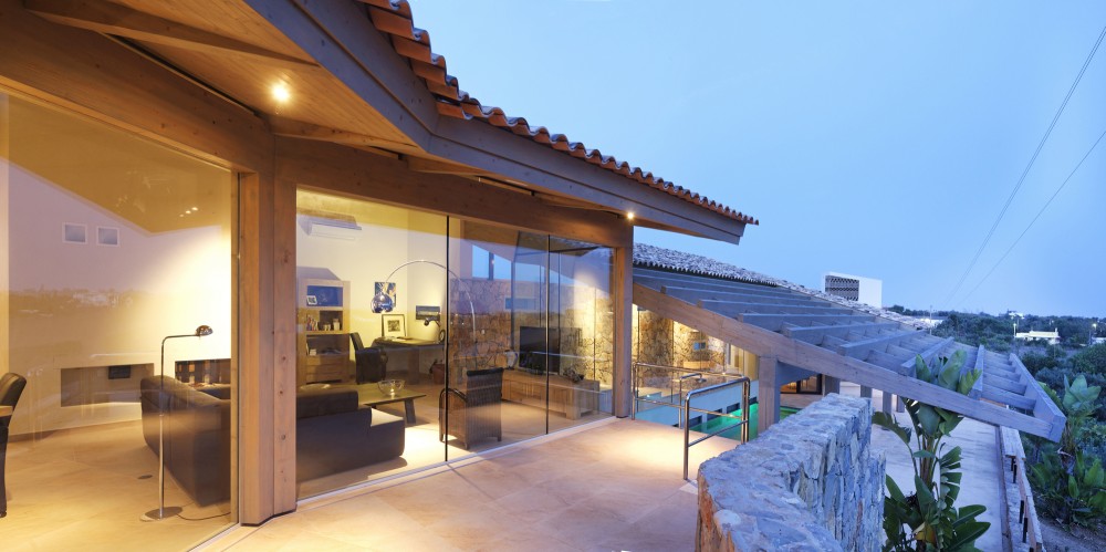 Holiday Home in the Algarve / Hilberink Bosch Architects