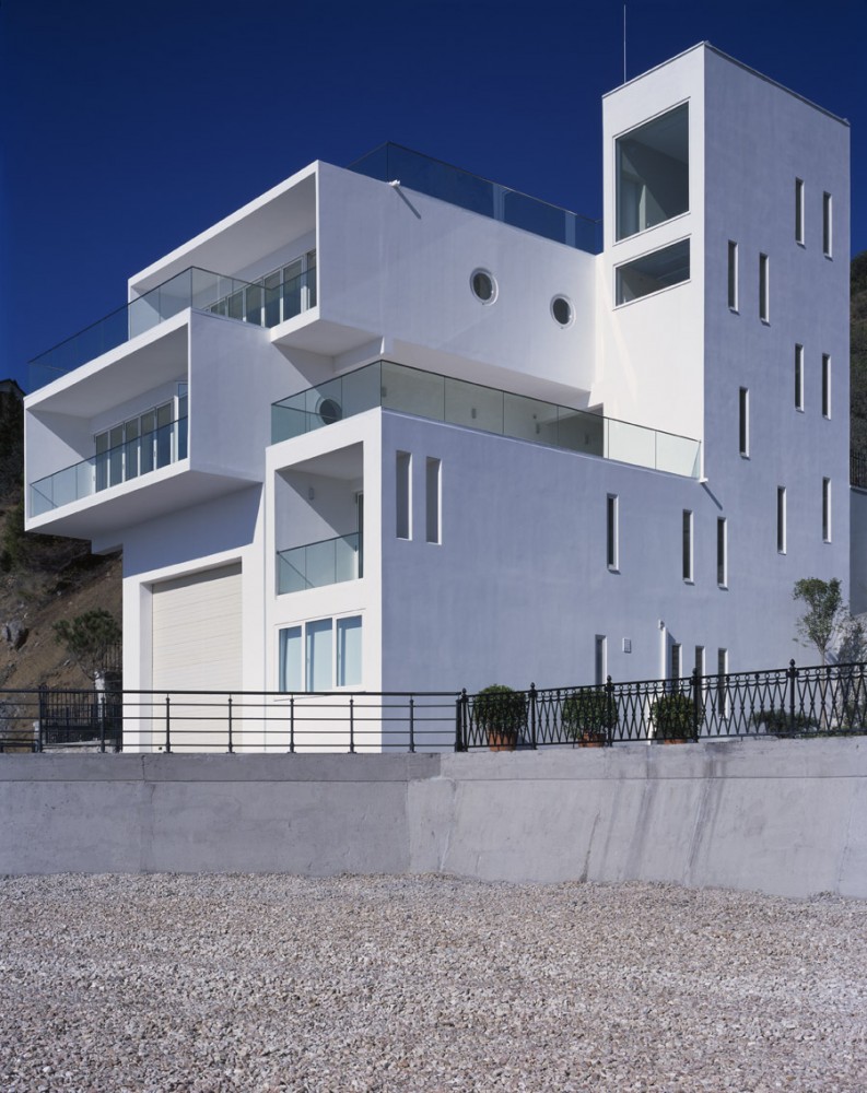 Yacht House / Robin Monotti Architects